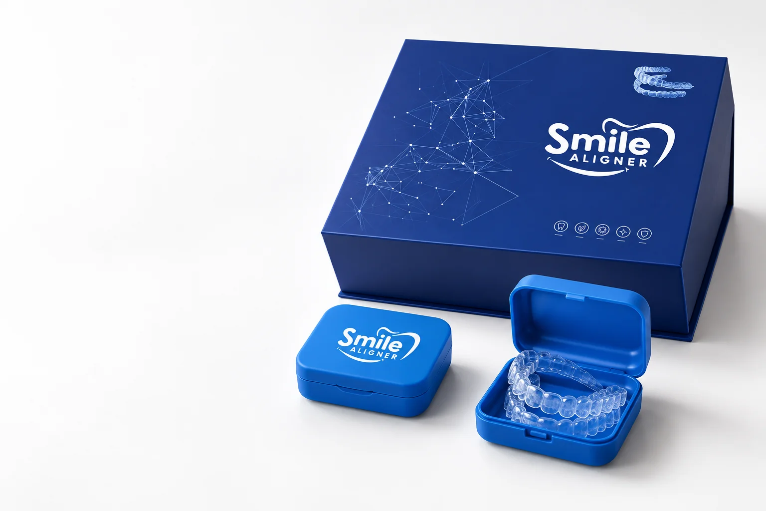 Coffret bleu Smile Aligner avec une boîte fermée et une boîte ouverte contenant des aligneurs